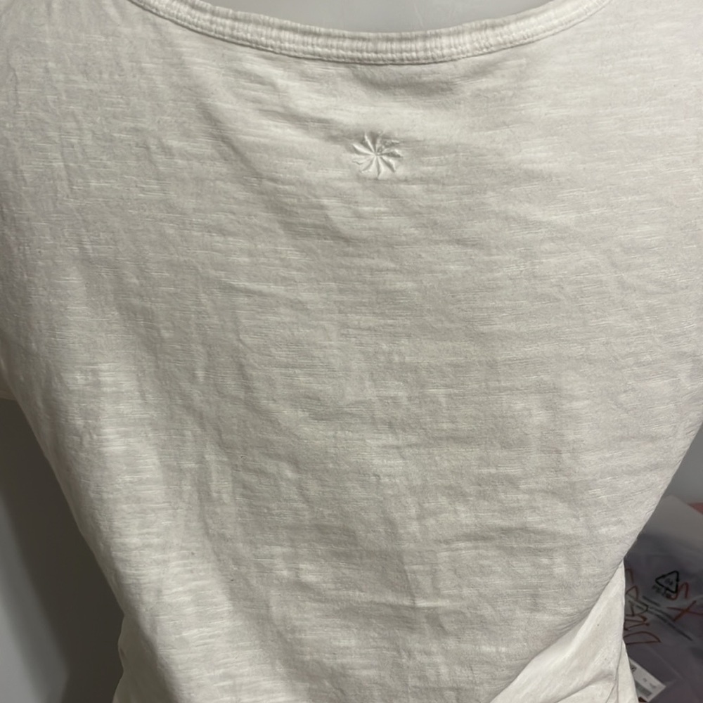 Athleta embroidered V-Neck white top size S - Picture 5 of 7